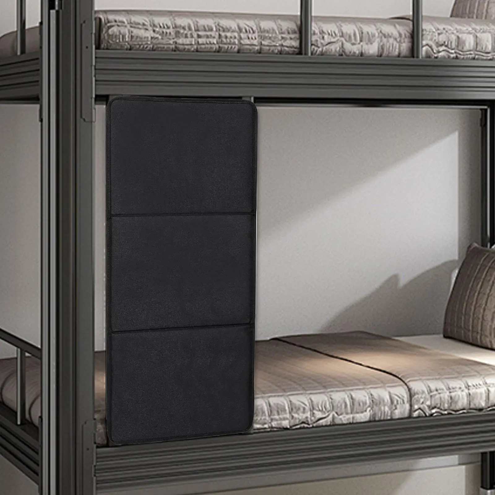 

Защитный чехол-накладка на лестницу двухъярусной кровати из ткани Оксфорд 600D с регулируемой защитной накладкой и фиксатором для предотвращения падения ребенка с лестницы