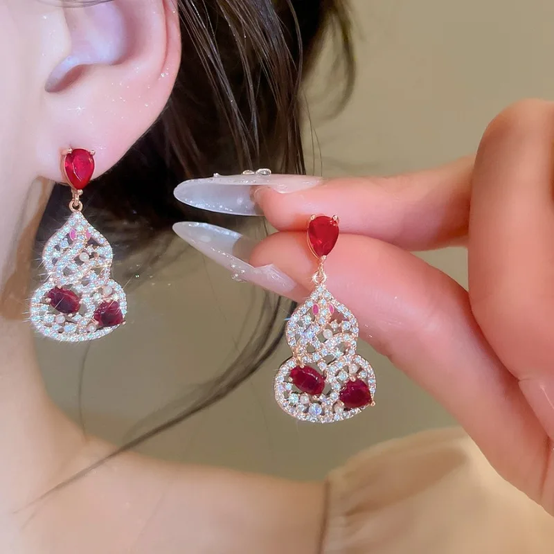 

Minar Chinese Style Red CZ Cubic Zirconia Hollow Out Bottle Gourd Pendant Drop Earrings for Women Rosegold Plated Copper Jewelry