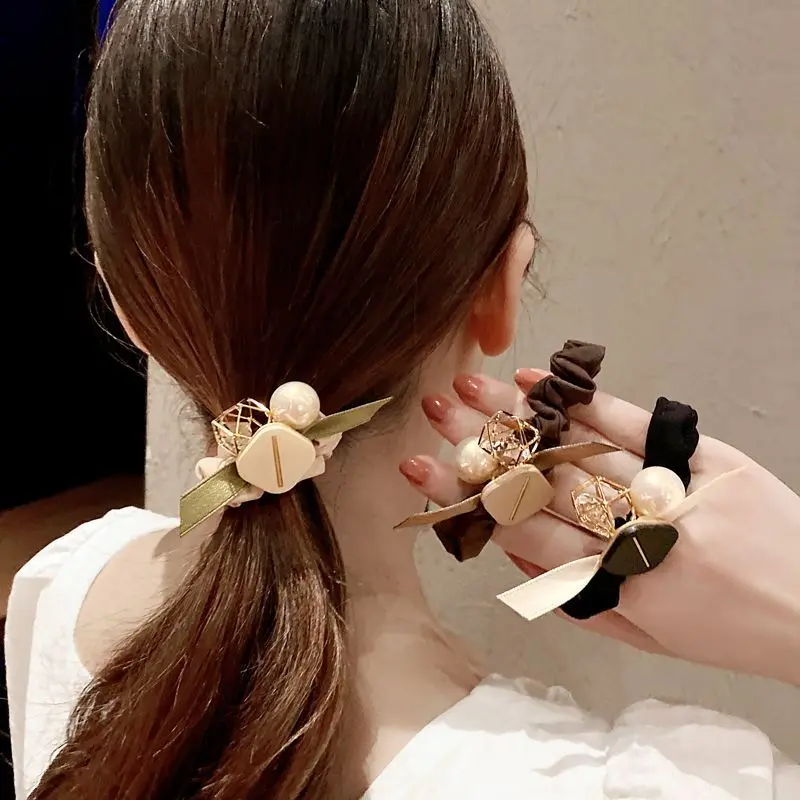 Fashion Imitation Pearl Crystal Bowknot Hairband Vintage Geometric Silk Flower Hair Rope for Women GirlsPonytail Bun Scrunchies