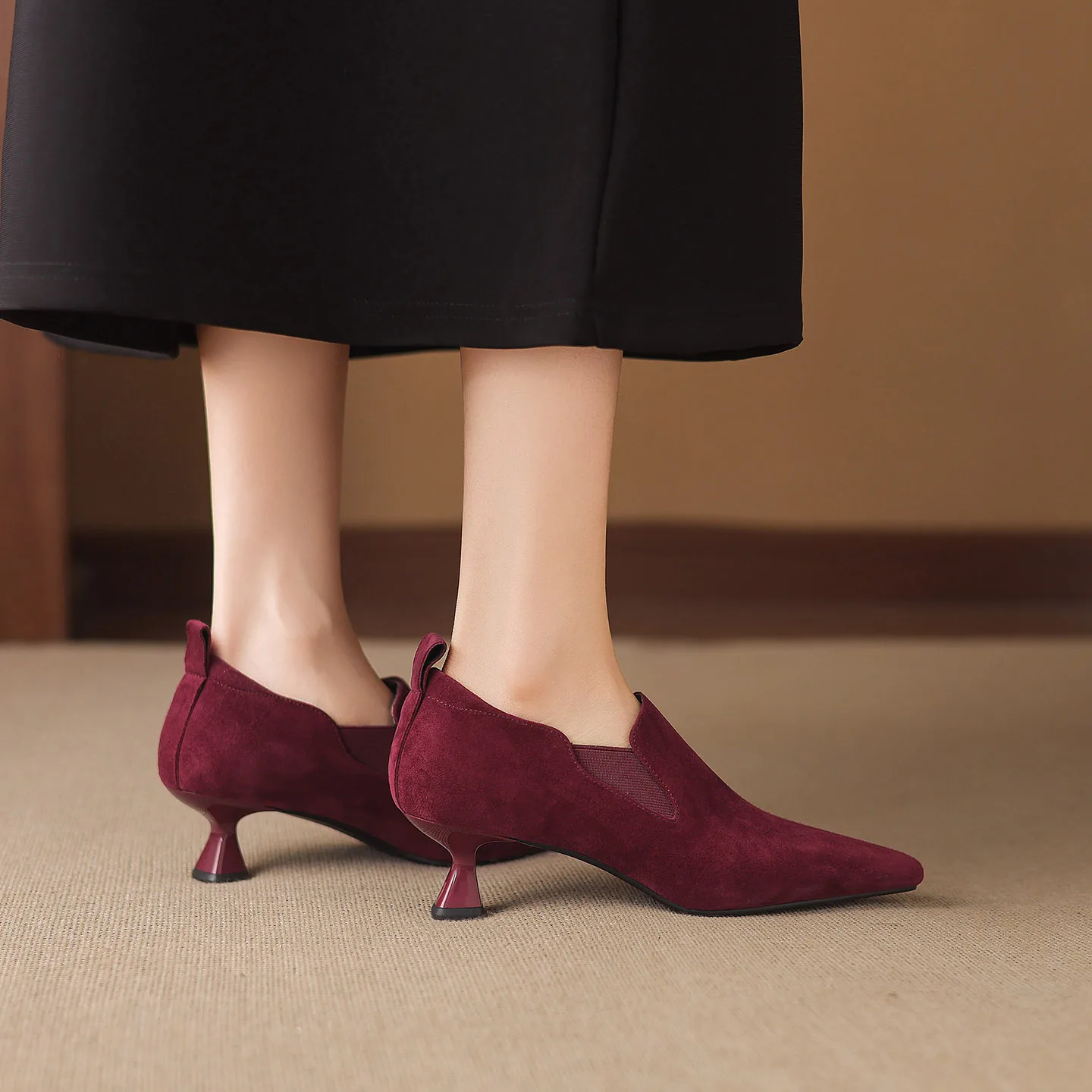Genuine Leather Pointed Toe High Heels Combined with Elastic Deep Cut Women pumps,Fashion Women Shoes