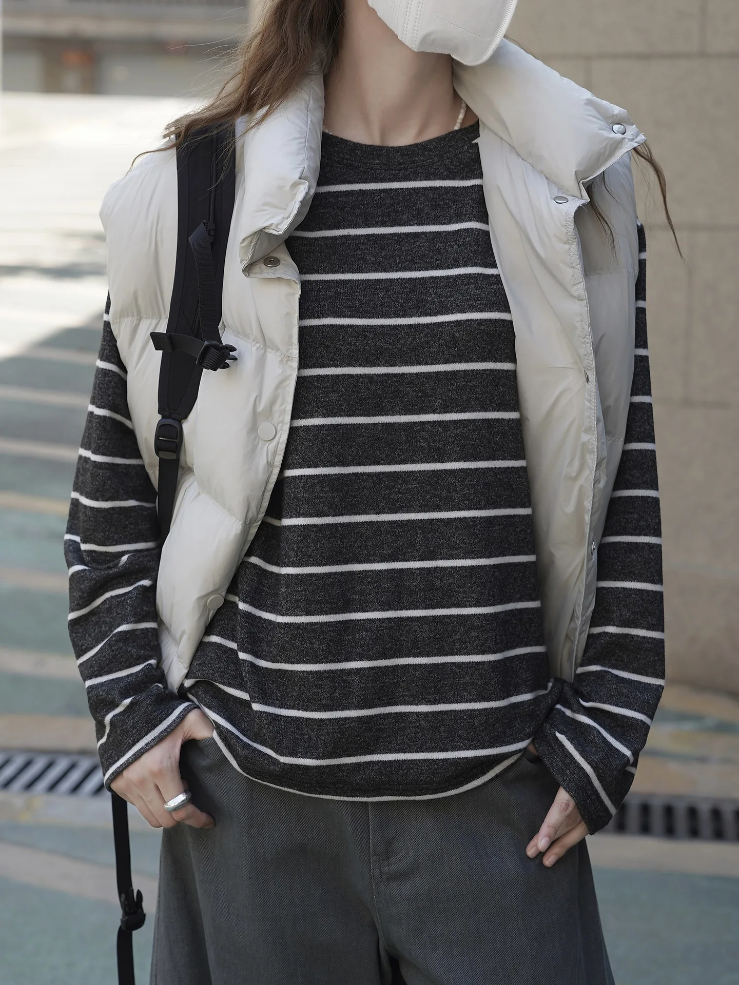 

Новая зимняя корейская повседневная вязаная футболка в полоску с круглым вырезом в ленивом стиле, широкий свободный топ для женщин