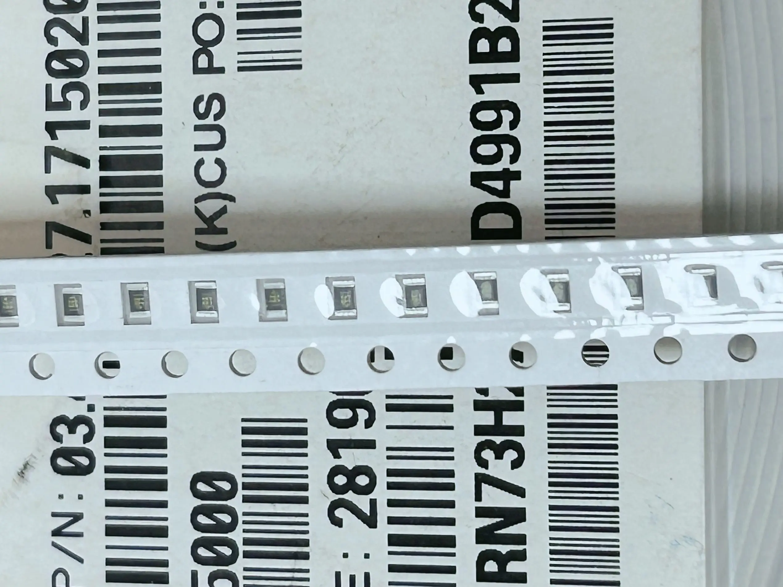 100pcs/lot RN73H2ATTD4991B25 0805 4.99K 0.1% 4991 High-precision resistor 25PPM