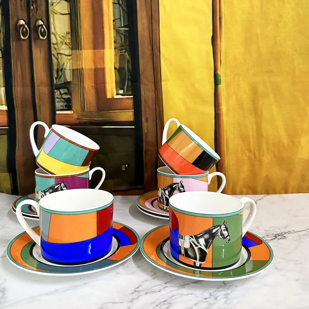 Juego  tazas  café  caballo  lujo  estilo británico, platillo, cuchara, Taza  cerámica, porcelana, juegos  tazas d