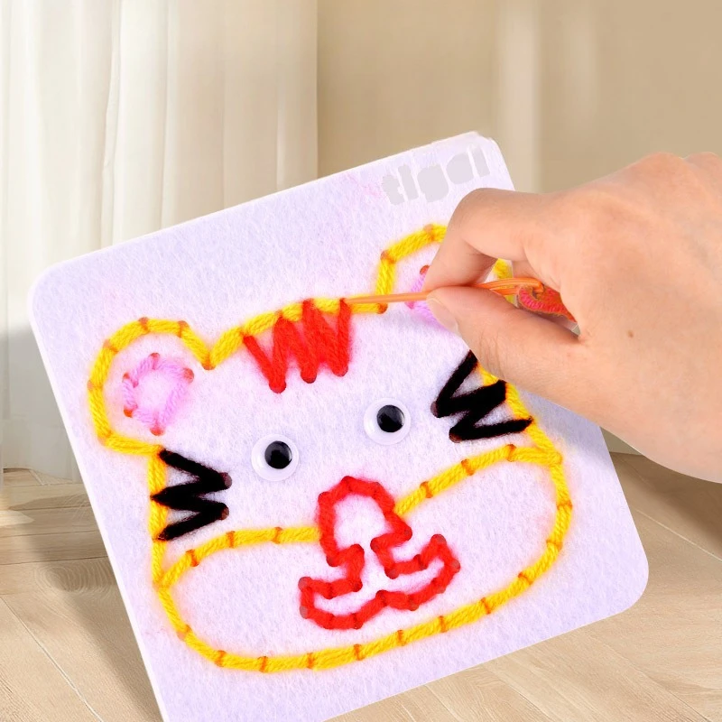 6PCS Beginner Sewing Set, Beginner Combination Set - Including Plastic Needles, Wire, DIY Sewing Board，animal and Fruit Theme