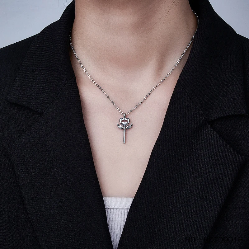 BALRYKE Pt950 platinum magic wand pendant without chain