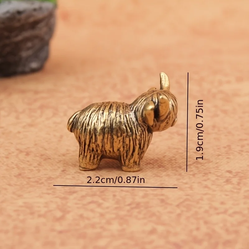 1PC Mini Brass Wall Highland Cattle Sculpture Hand Gift Keychain Ornament Home Office Figurines & Miniatures Desk Decorative
