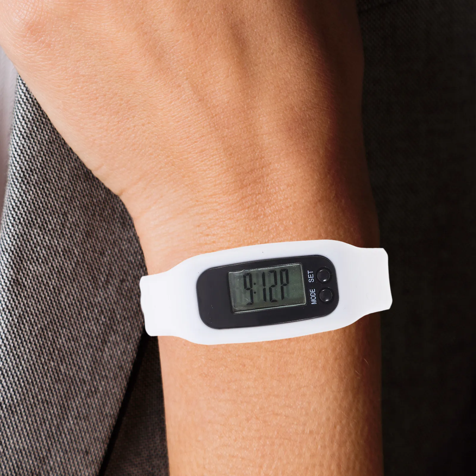 LED Multi Function White Pedometer Sports Watch Calorie Monitor Mileage Display Waterproof Fitness Tracker for Outdoor Indoor