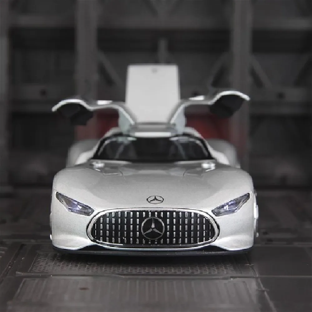 Maßstab 1:32 GT 300SL Sportwagenmodell Spielzeugtüren geöffnet Sound Licht zurückziehen Druckguss-Metallfahrzeuge Modelle Sammlung Kindergeschenke