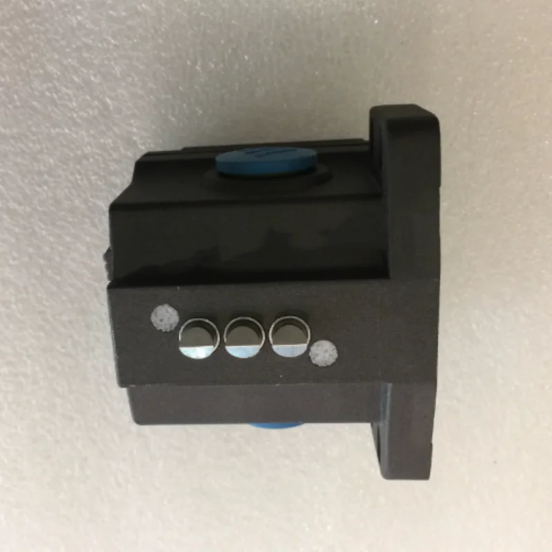Brand new original BNS819-B03-D08-46-3B stroke switch