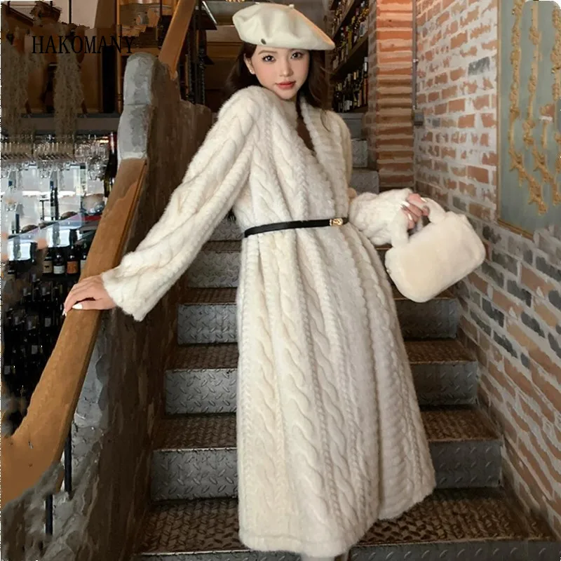 

2023 Women With Belt Full Sleeve Loose Warm Long Jacket Coat Winter White Embossing Twist Pattern Faux Mink Fur Coat