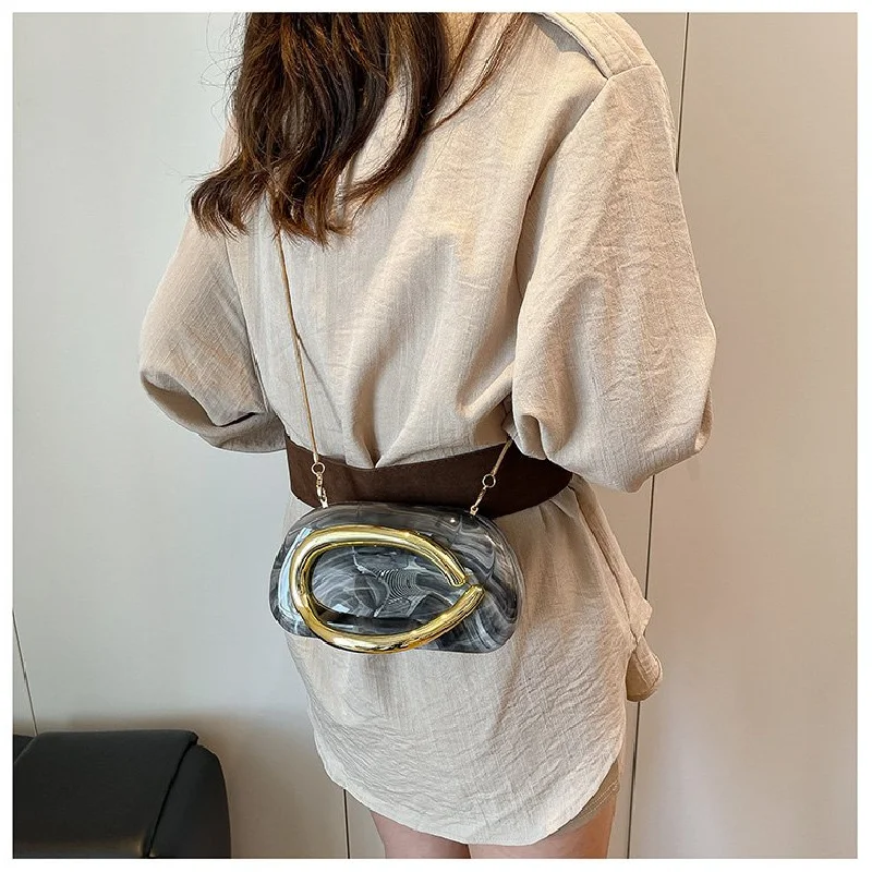 

Стильная женская сумка из воловьей кожи, компактная, Lausanne, повседневная, просторная, мягкая, повседневная, современный вид ​