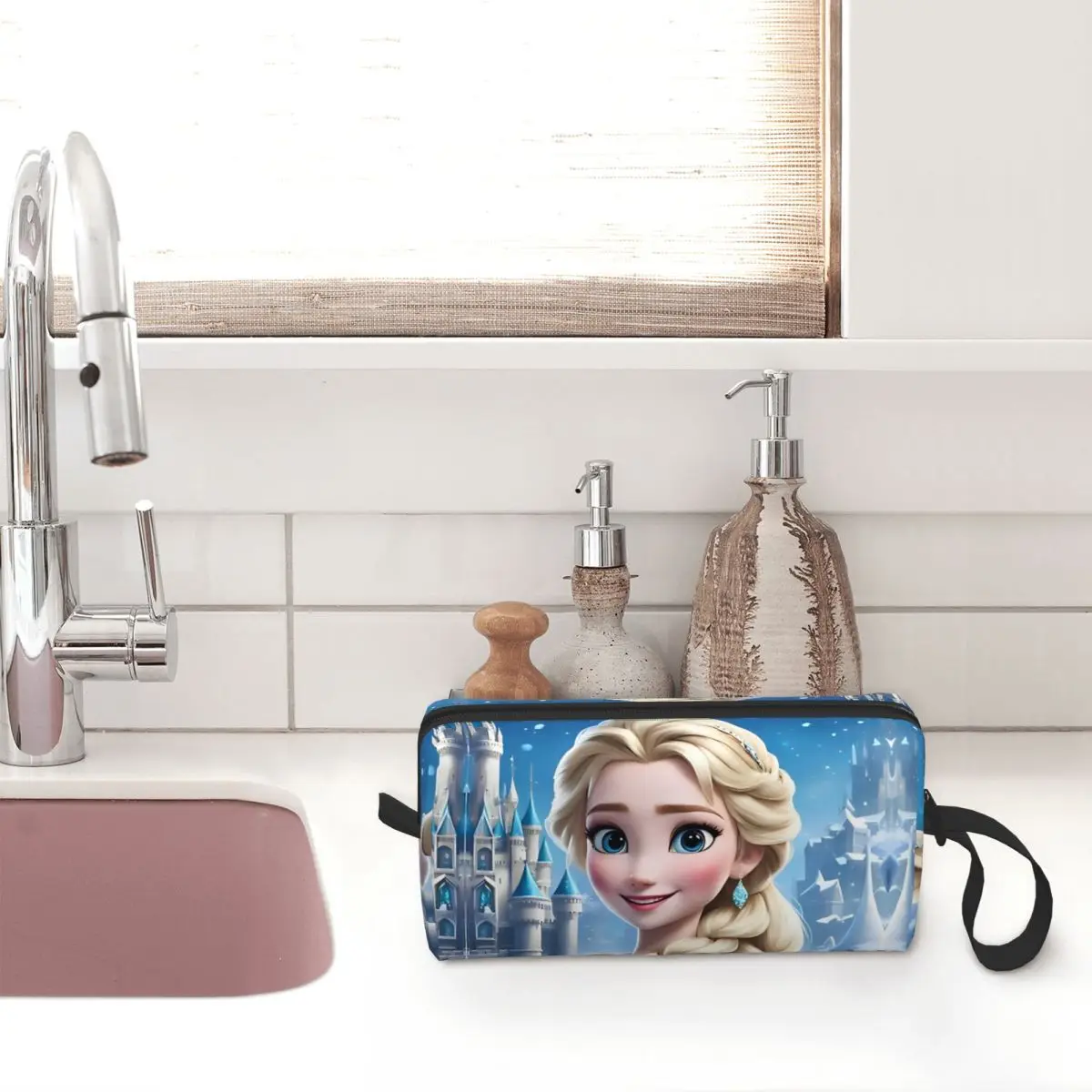 Frozen Digital Print Elsa Theme Large Makeup Bag Zipper Pouch Travel Cosmetic Bags Organizer for Women