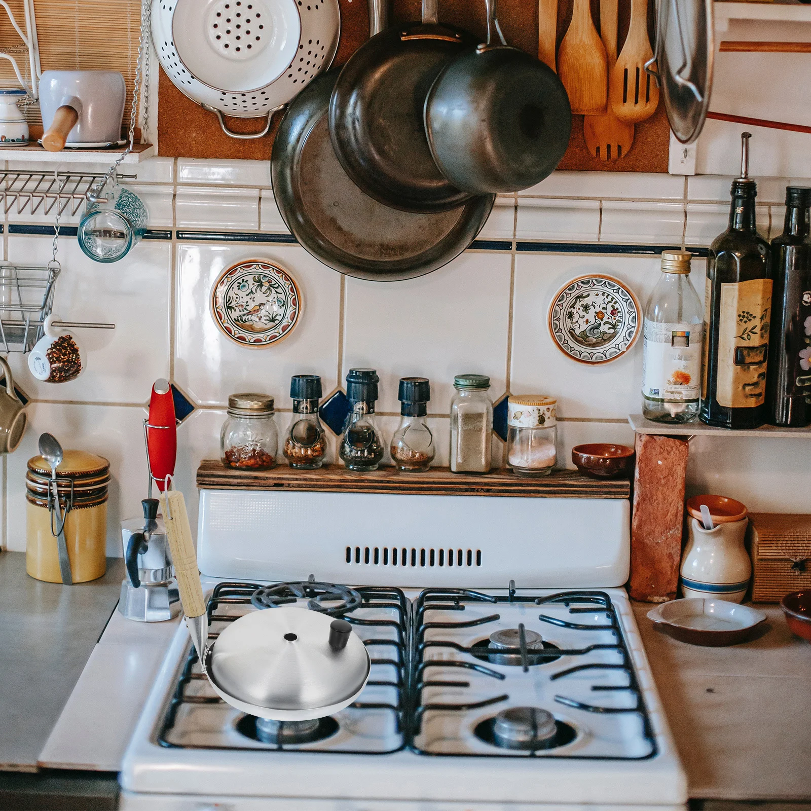 

1Pcs Flat Bottom Aluminum Frying Pan Silver Non-Stick Omelette Pan with Lid Wooden Handle Household Cooking Tool Kitchen