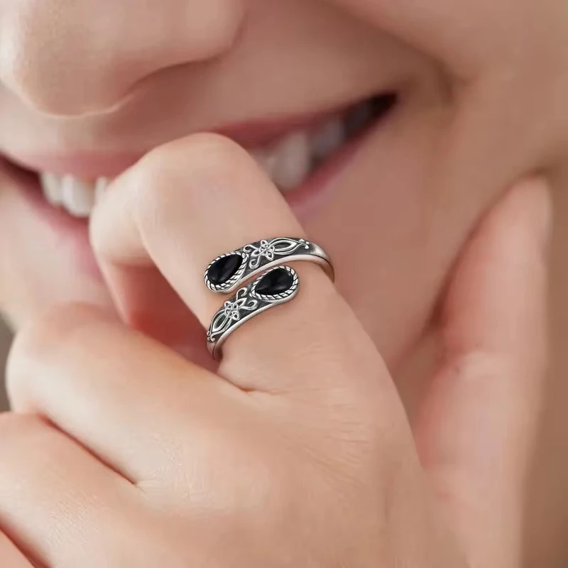 Huaya Classic Accessories Boho Daisy Pattern Moonstone Female Rings Open Resizable Party New Fall Fashion Tide