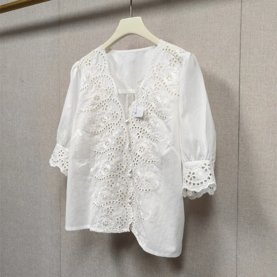 

Spring Summer Cotton Embroidered Hollow Flower Short Sleeve V-Neck Shirt French Style Slim Fit Women's Fashion Plant Floral P...