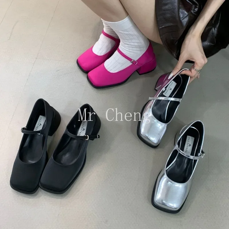 2025 New Versatile Rose Red Sexy Women's Block Heel Retro Temperament Square Toe Buckle Strap Mary Jane Shoes