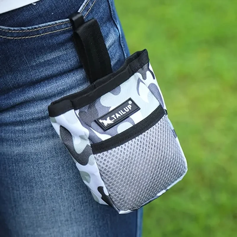 Large Capacity Dog Treat Bag 2