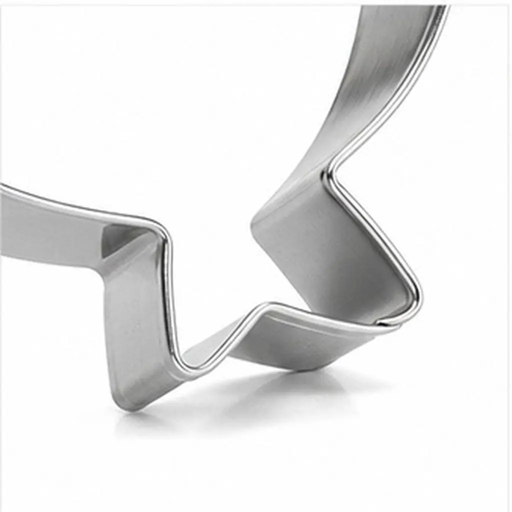 Cute Balloon Cookie Cutter Made of Premium Stainless Steel Easy to Use Clean Baking Mold for Cookies Cakes Chocolate DIY Kitchen