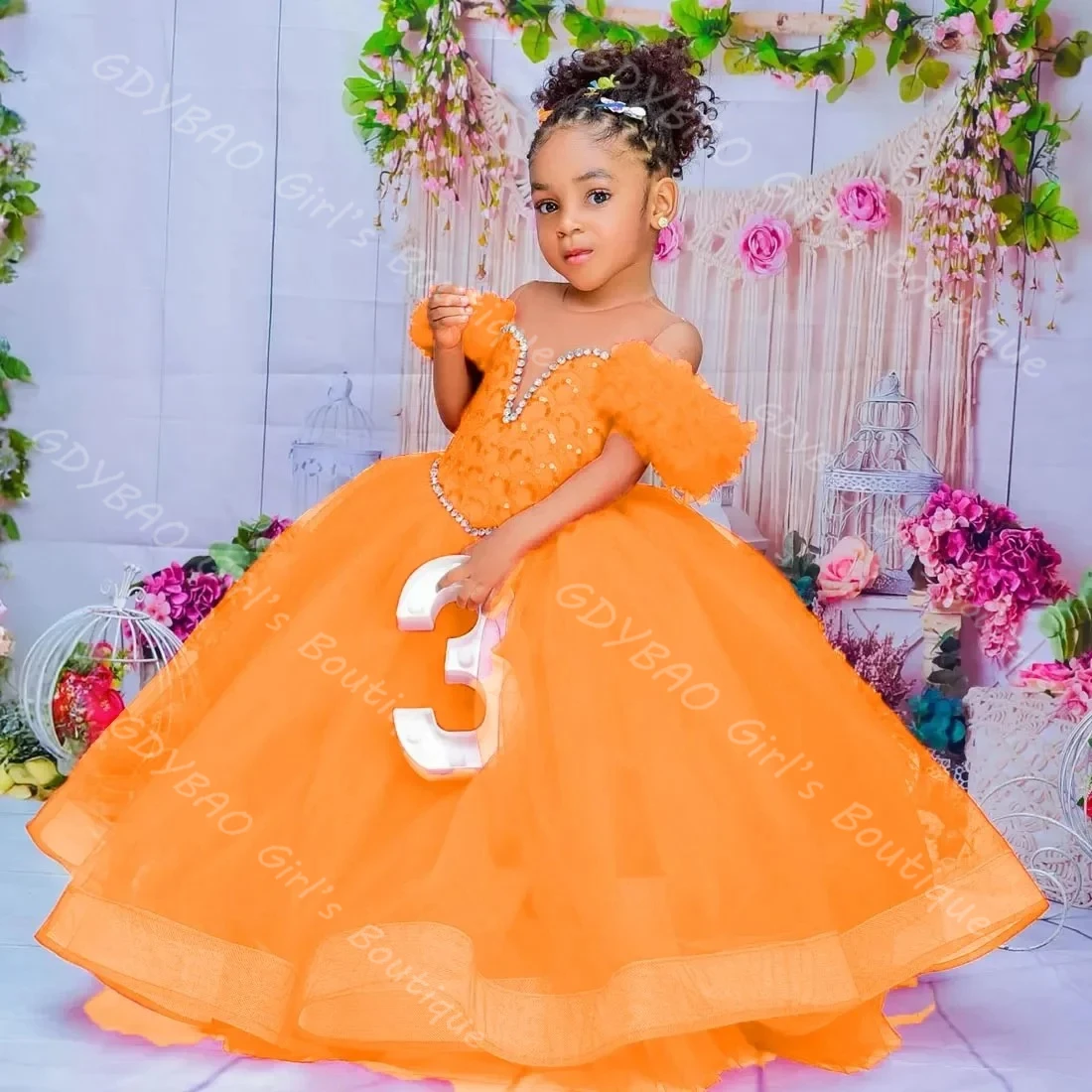 Vestido de cumpleaños personalizado para niños, vestido de niña de flores de tul escalonado con mangas abullonadas para boda, vestido de desfile de princesa con cuello transparente