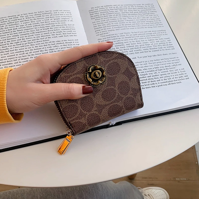 

Women's Light Luxury Wallet, Durable Compact Storage Bag with Versatile Functions for Modern Fashion