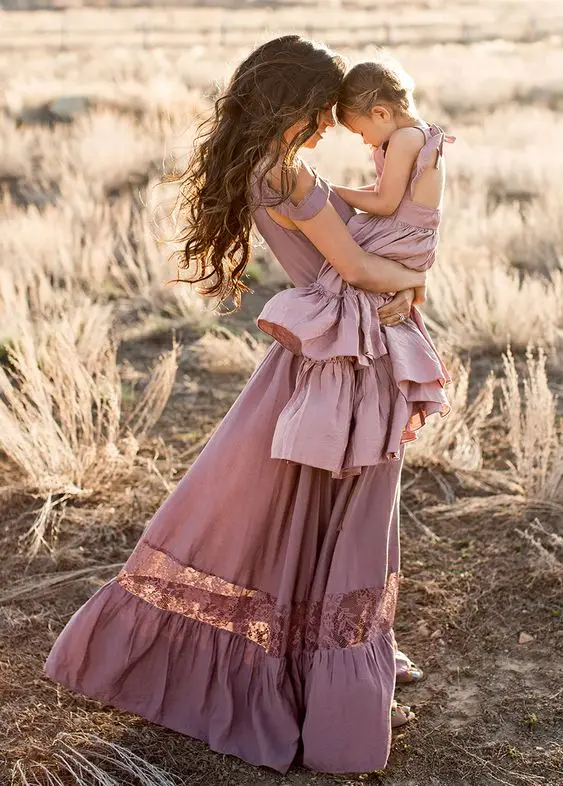 

Bohemian Long Parent Child Dress for Photoshoot or Beach Party Dusty Pink Mother and Daughter Dresses for Babyshower 2024