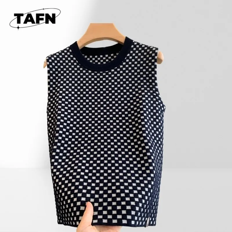 

Beautiful Plaid High Street Comfortable Refined All-Matching Simple Comfortable Down Vest for Women for Cold Weather AF2120