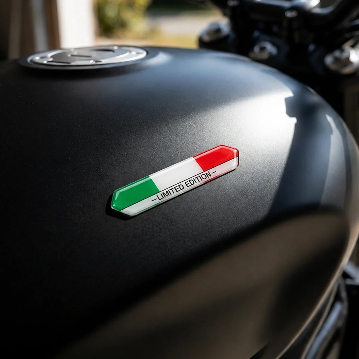 2 Stück für Piaggio Vespa Aprilia Ducati Italien-Flaggen-Aufkleber, limitierte Auflage, 3D-Aufkleber mit hochglänzender, gewölbter Gel-Oberfläche für Auto-Dekorationen – Detail 4