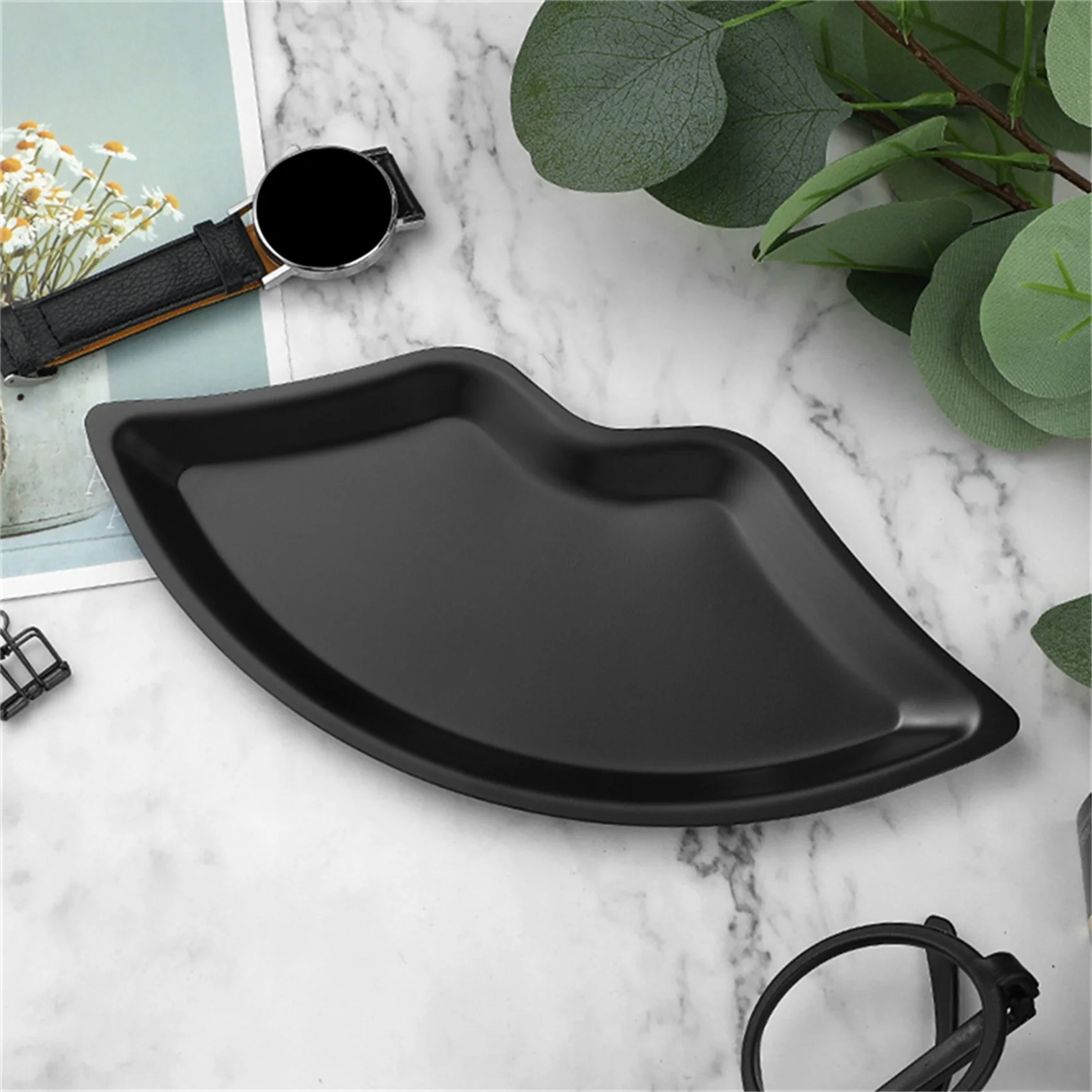 Korean Ins Style Stainless Steel Lip Shaped Home Cosmetics Metal Female Jewelry Storage Tray Decorative