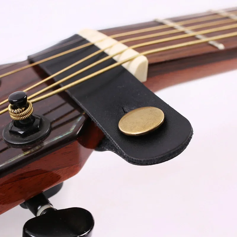 

1PC Guitar Strap Button Headstock Adapter Vintage Leather with Latch for Ukuleles Bass Acoustic and Electric Guitars Parts