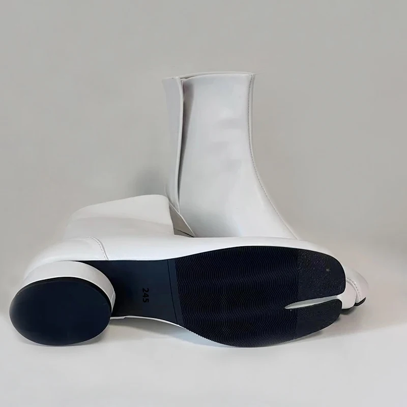 

Женские ботинки Роскошные дизайнерские ботильоны с разделенным носком Короткие женские ботинки на низком каблуке 3,5 см 2026 сапоги женские