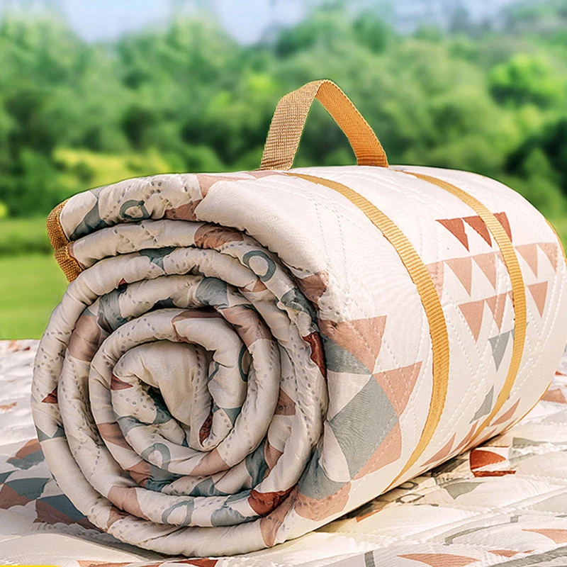 

Picnic Mat Moisture-Proof Mat Thickened Outdoor Camping Tent Spring Lawn Mat Outdoor Picnic Folding Floor Mat