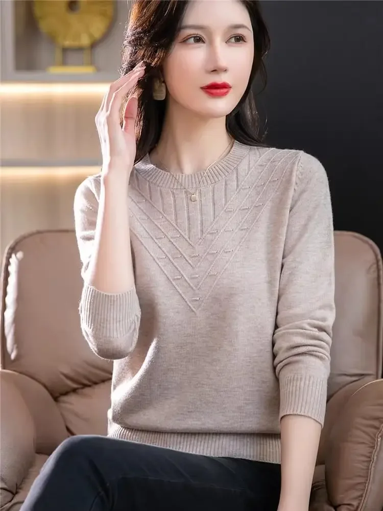 Women's Knitted Shirt Winter New Fashion Mom's Wear Long Sleeve Loose Large Size Slim Sweater Low Round Neck Sweaters E4435