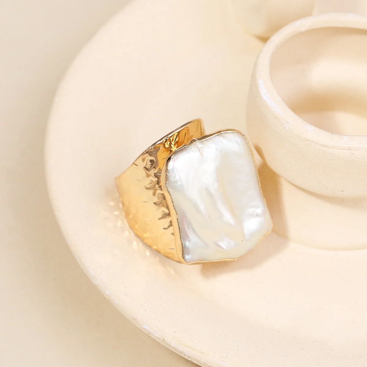 Baroque Pearl Natural Freshwater Pearl Women's Ring, Stylish Exaggerated Copper Metal Engagement Ring Jewelry Gift 진주반지