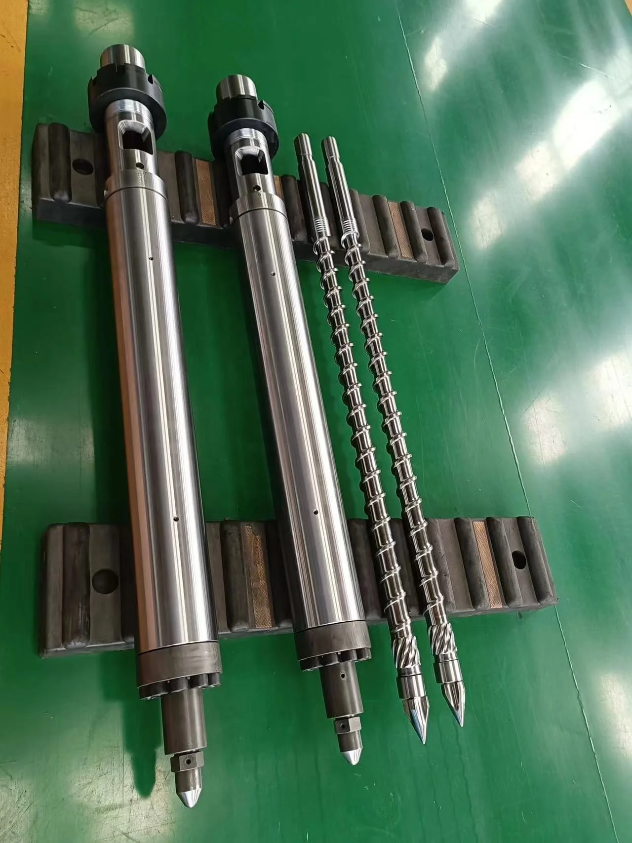 برغي حقن المصنع المخصص وبرميل لقطع غيار ماكينات البلاستيك والمطاط لآلة قولبة الحقن #5