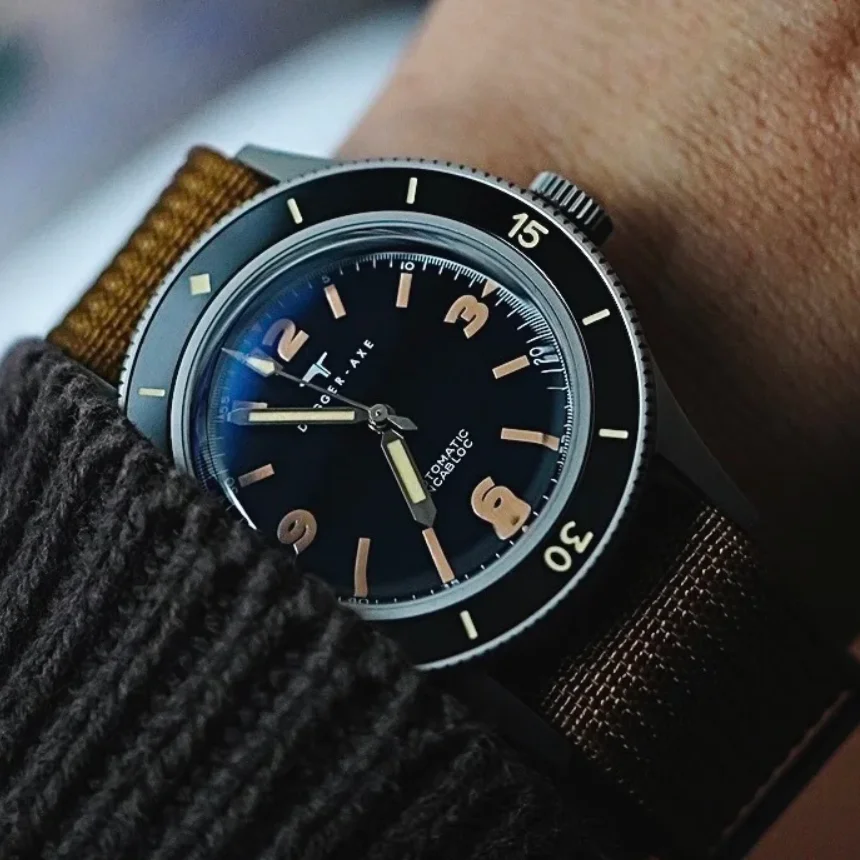 DAGGERAXE Men Diver Watch 40mm Automatic Mechanical Wristwatch 10ATM Waterproof C3 Luminous Sapphire Mirror NH35