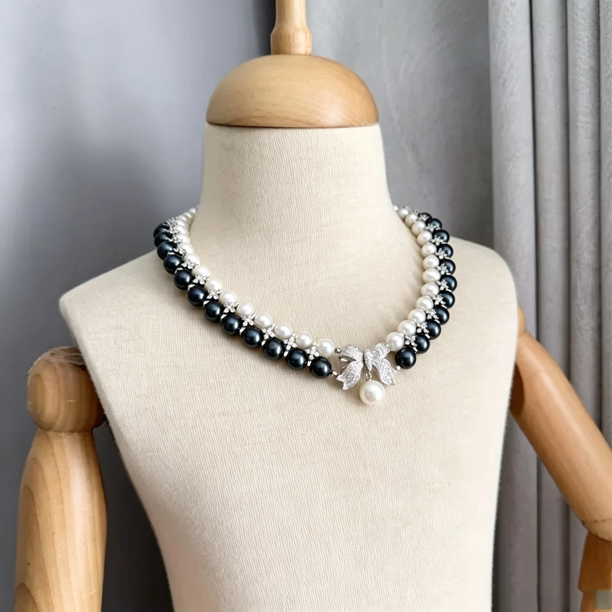 Women's Black and White Double Row Pearl Necklace, High-end Two Layer Choker, Elegant Niche Design Neck Jewelry
