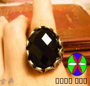 

Ретро-кольцо с черным камнем J115: Хит продаж, модный аксессуар от Mibao Tang