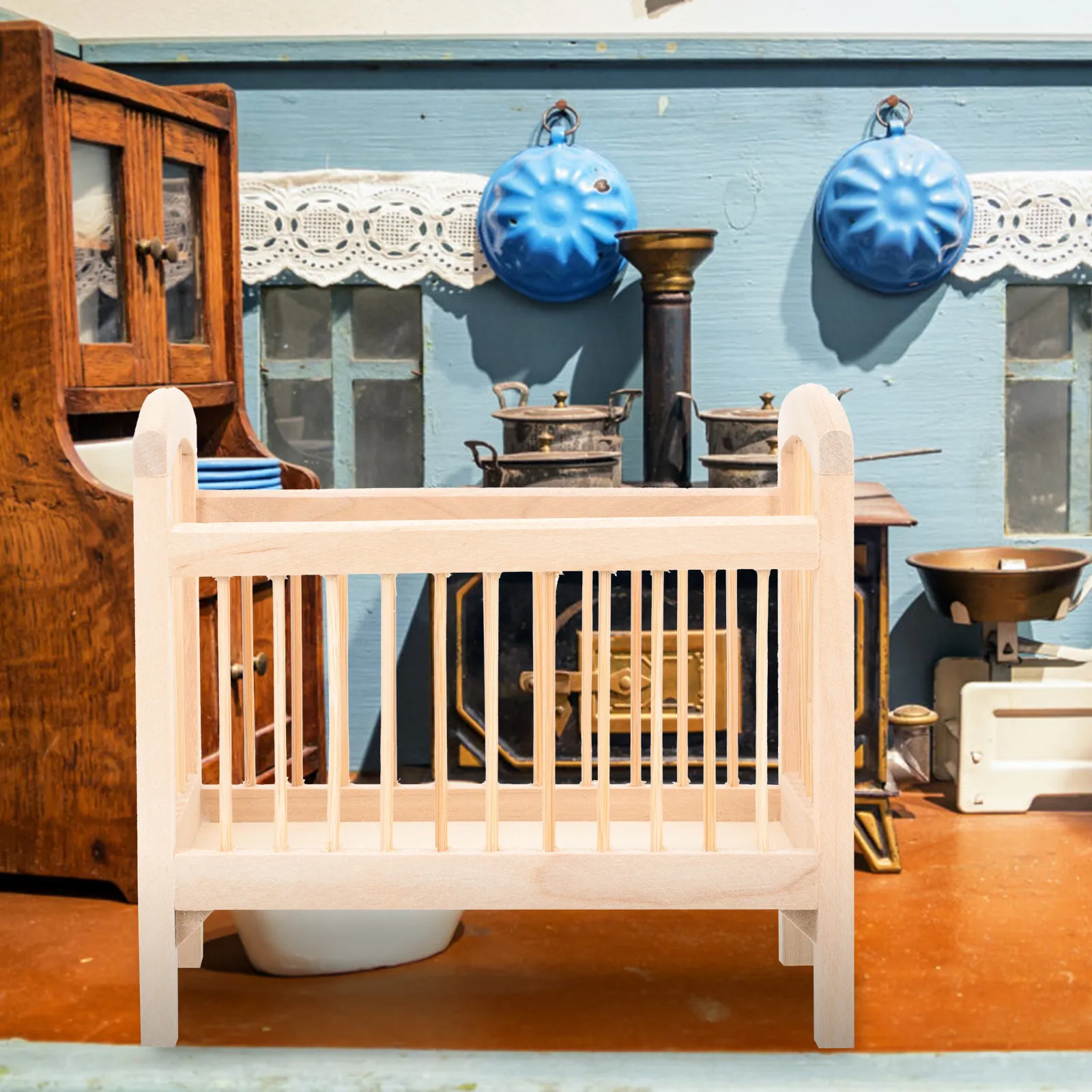 

Miniature Wooden Crib Small Baby Crib Bedroom Decor Kids Playroom Ornament Miniature Accessory Micro Landscaping Prop