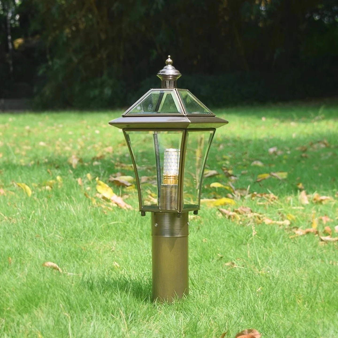 Simple American retro lawn light, all-copper bronze courtyard garden light, outdoor waterproof landscape light with floor plug