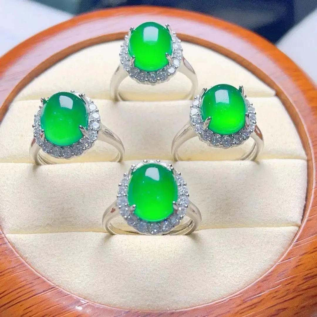 

Jadeite ice full green ring jade ice transparent water moisturizing high ice new egg surface ring fine engraving gift boutique