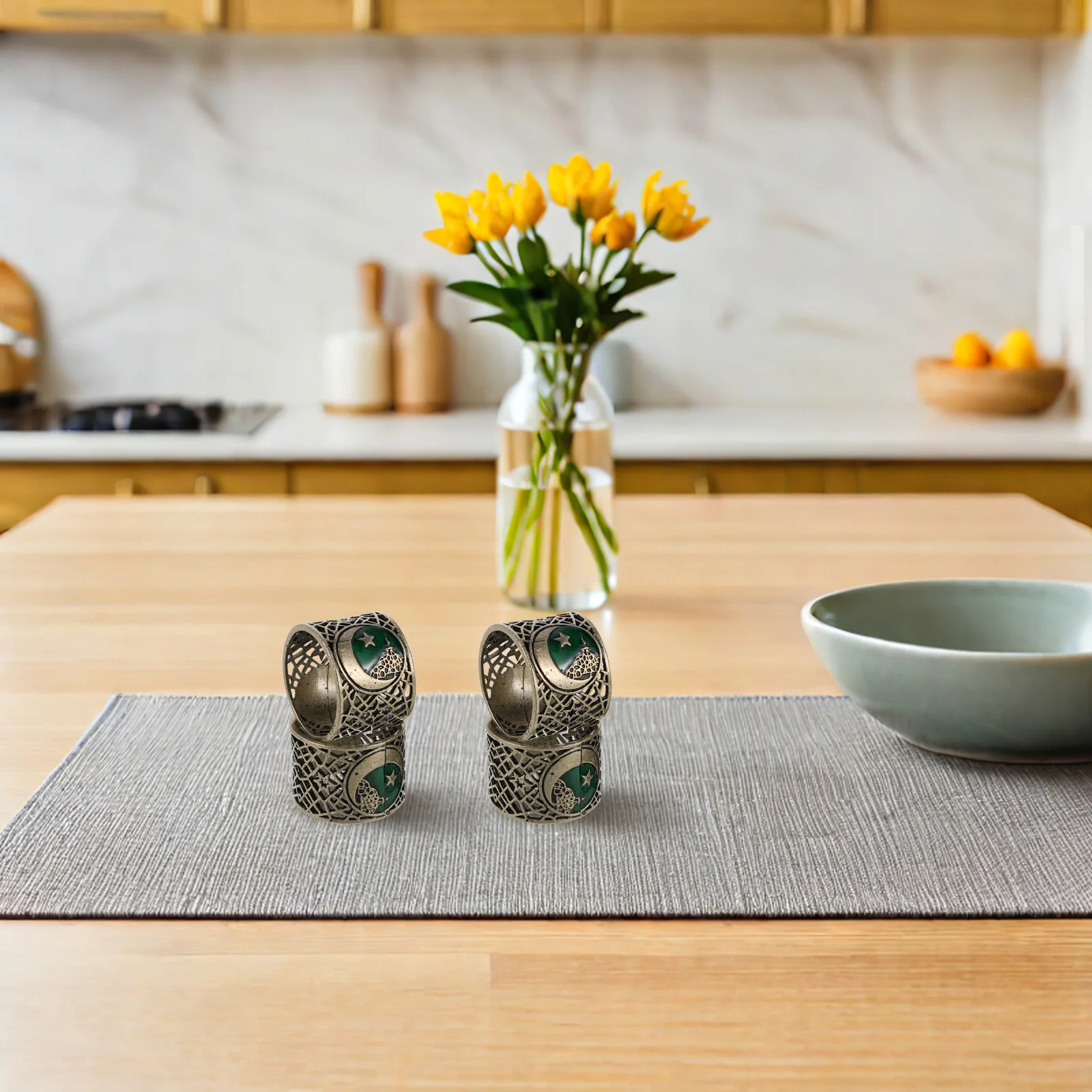 

4Pcs Napkin Rings Gold Alloy Reusable Middle Eastern Style Eid Napkin Ring Holders for Dinner Table Decoration Ramadan Party