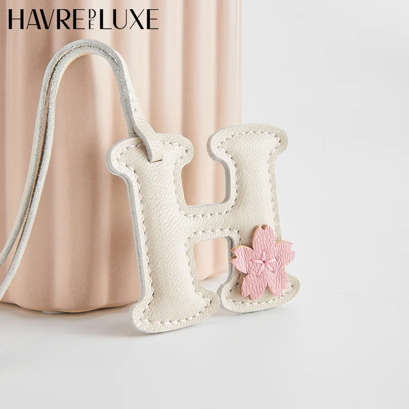 Letter bag charm genuine leather sheepskin bag pendant H letter keychain Cute and high-end car gift DIY bag accessories