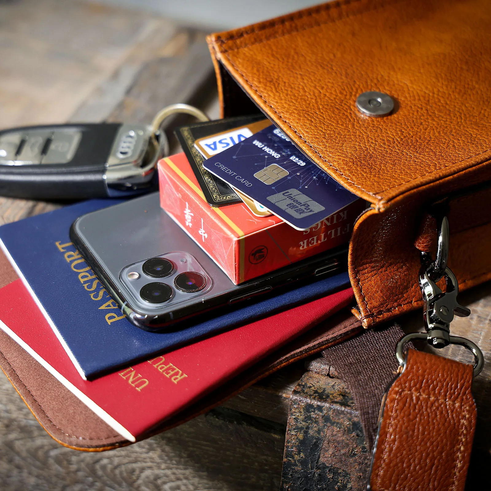 Echte Leder-Umhängetasche für Herren, Crossbody-Taschen, einfache Rindsleder-Gürteltasche, hochwertiges, pflanzlich gegerbtes Leder, modisch und lässig – Detail 15