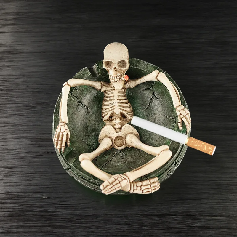 Cenicero de resina de calavera con personalidad creativa, Cenicero de ceniza voladora, adornos para decoración del hogar, decoración de sala de estar, regalos de Halloween