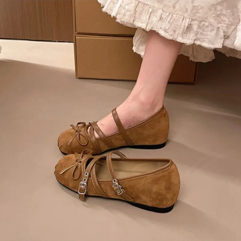 Korean Retro Mary Jane Shoes for Women in The Spring of 2026, New Style with Raised Height Flat Bottom Double Buckle Strap Shoes