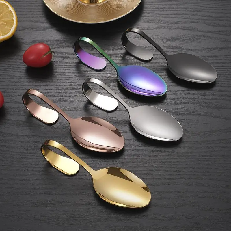 مجموعة أدوات المائدة/سكين شوكة ملعقة خدمة أدوات المائدة مقبض منحني ملعقة فندق ذهبي مستقل لتناول الطعام منحني لوازم الفنادق ملعقة