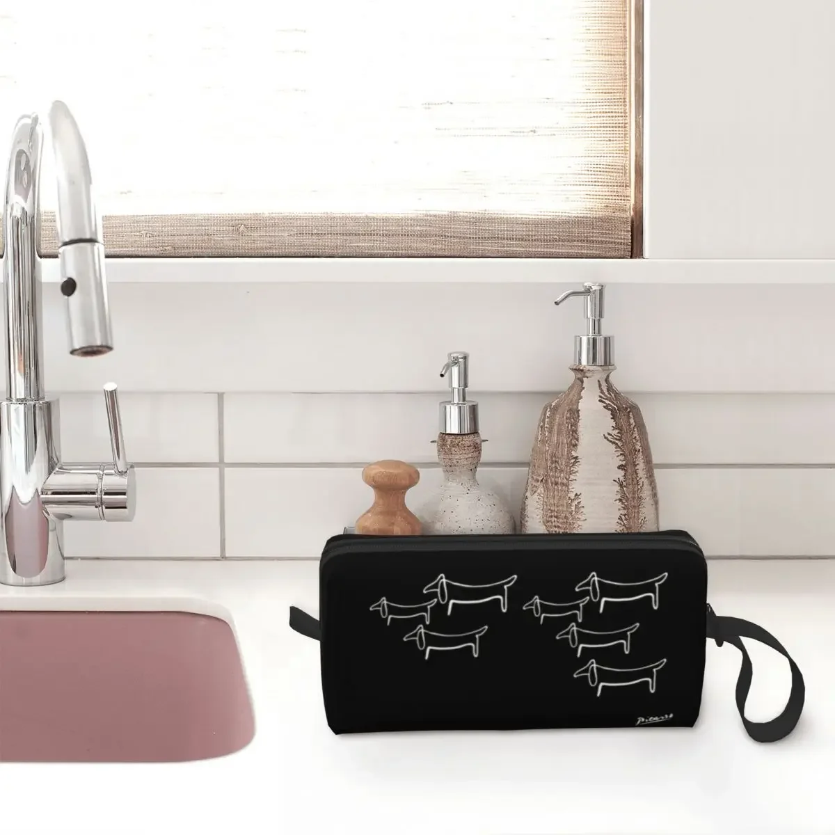 Pablo Picasso Line Art Dachshund Cosmetic Bag Women Cute Large Capacity Wild Wiener Dog Makeup Case Beauty Storage Toiletry Bags image 4