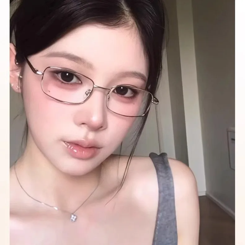 New Fashion Eyeglasses Frames For Women Men Silver Rectangle Glasses Anti Blue Light Small Square Sunglasses With Metal Frame