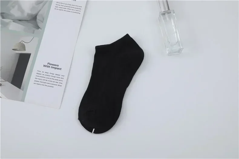 Chaussettes en coton à tube long pour hommes et femmes, version coréenne pour enfants, couleur pure