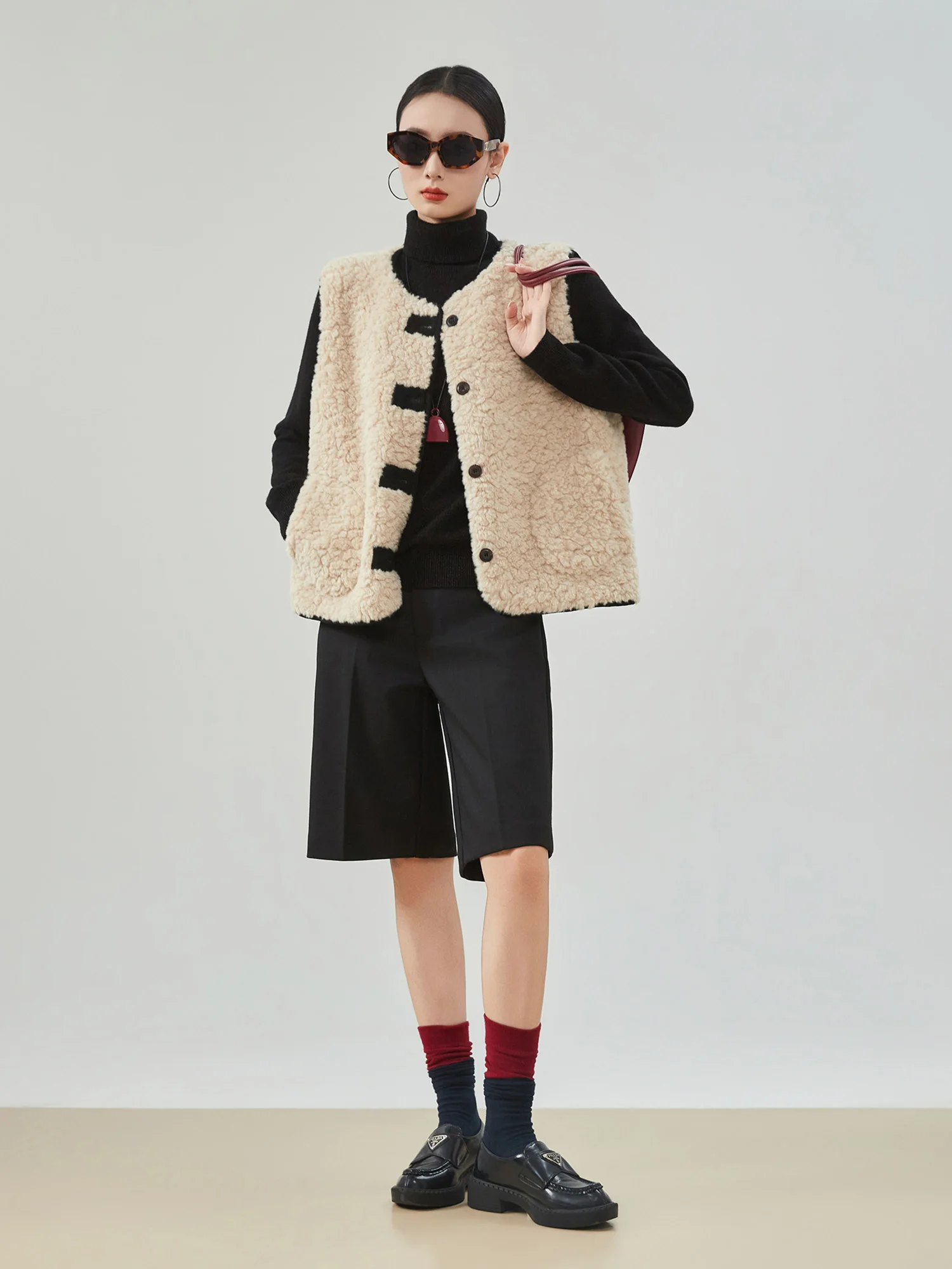 

Жилет из овечьей шерсти цвета хаки, женский, свободный крой, в корейском стиле, модный, для повседневной носки, зимний, из полиуретана